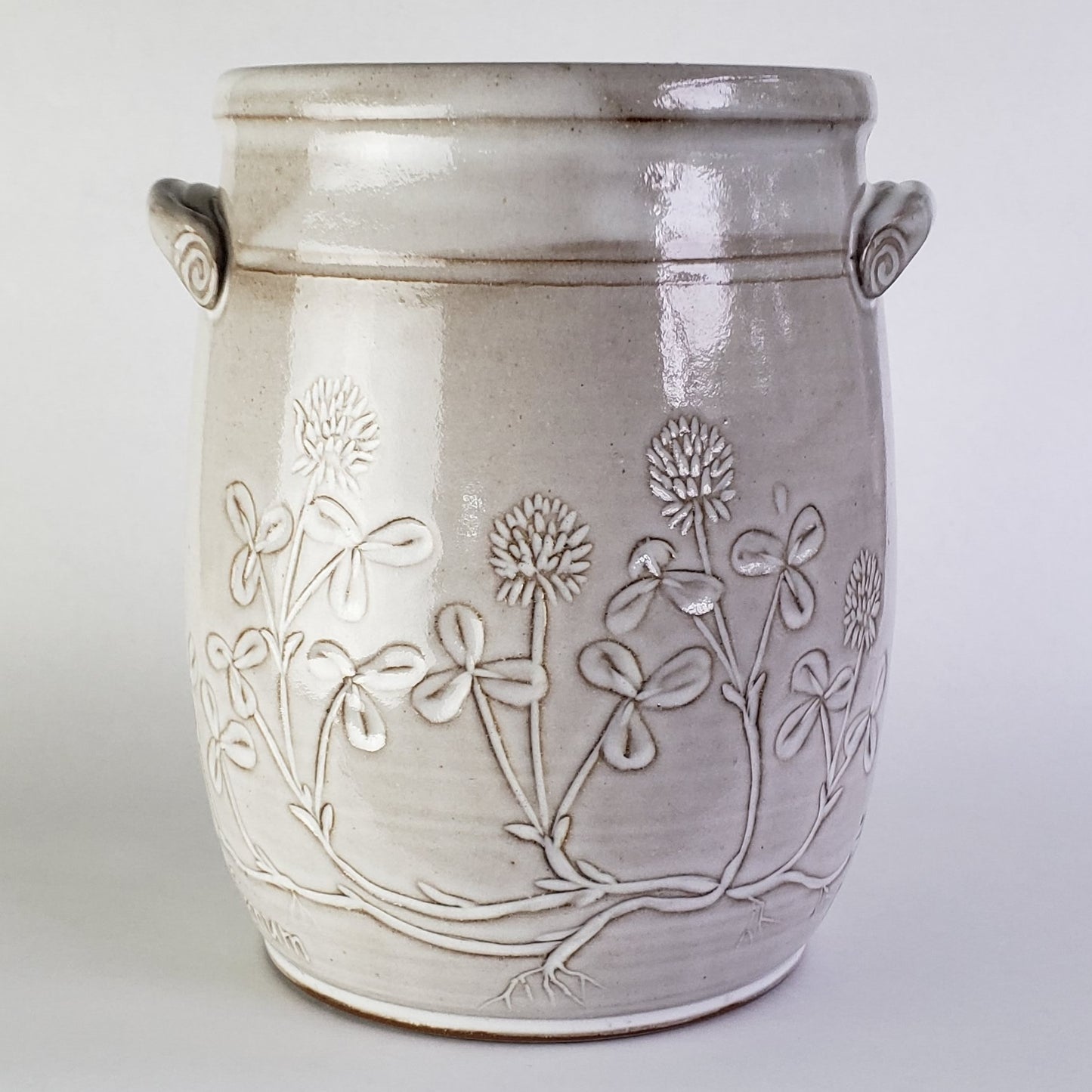 Michael Vorisek- Running Buffalo Clover Vase