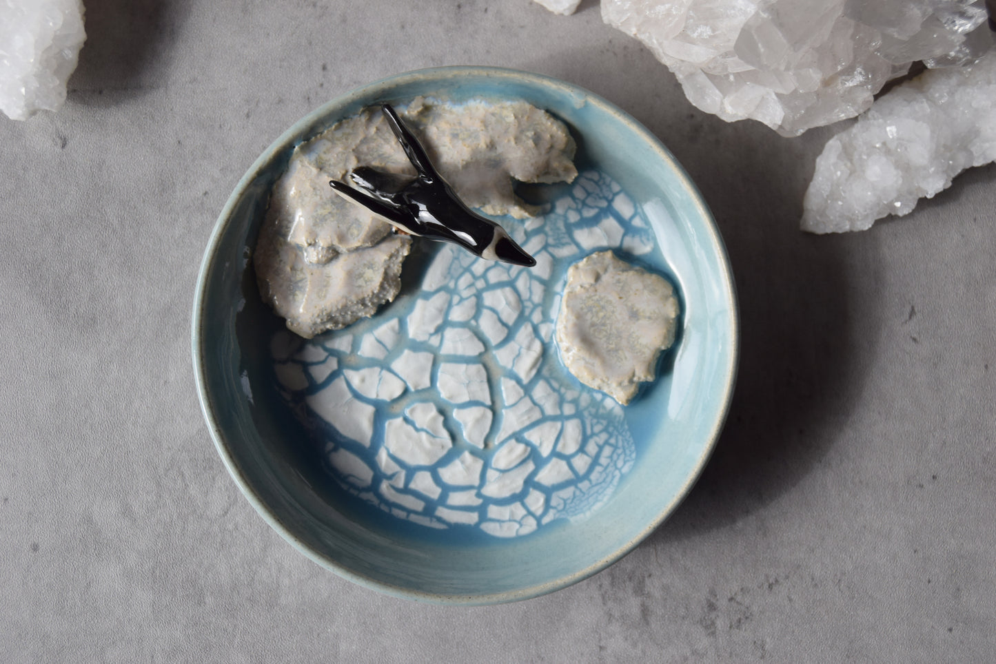 Gentoo Penguin Trinket Plate (light)