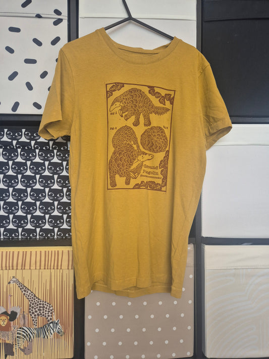 Ash Best- Pangolin TShirt (size M) & A4 Print Bundle