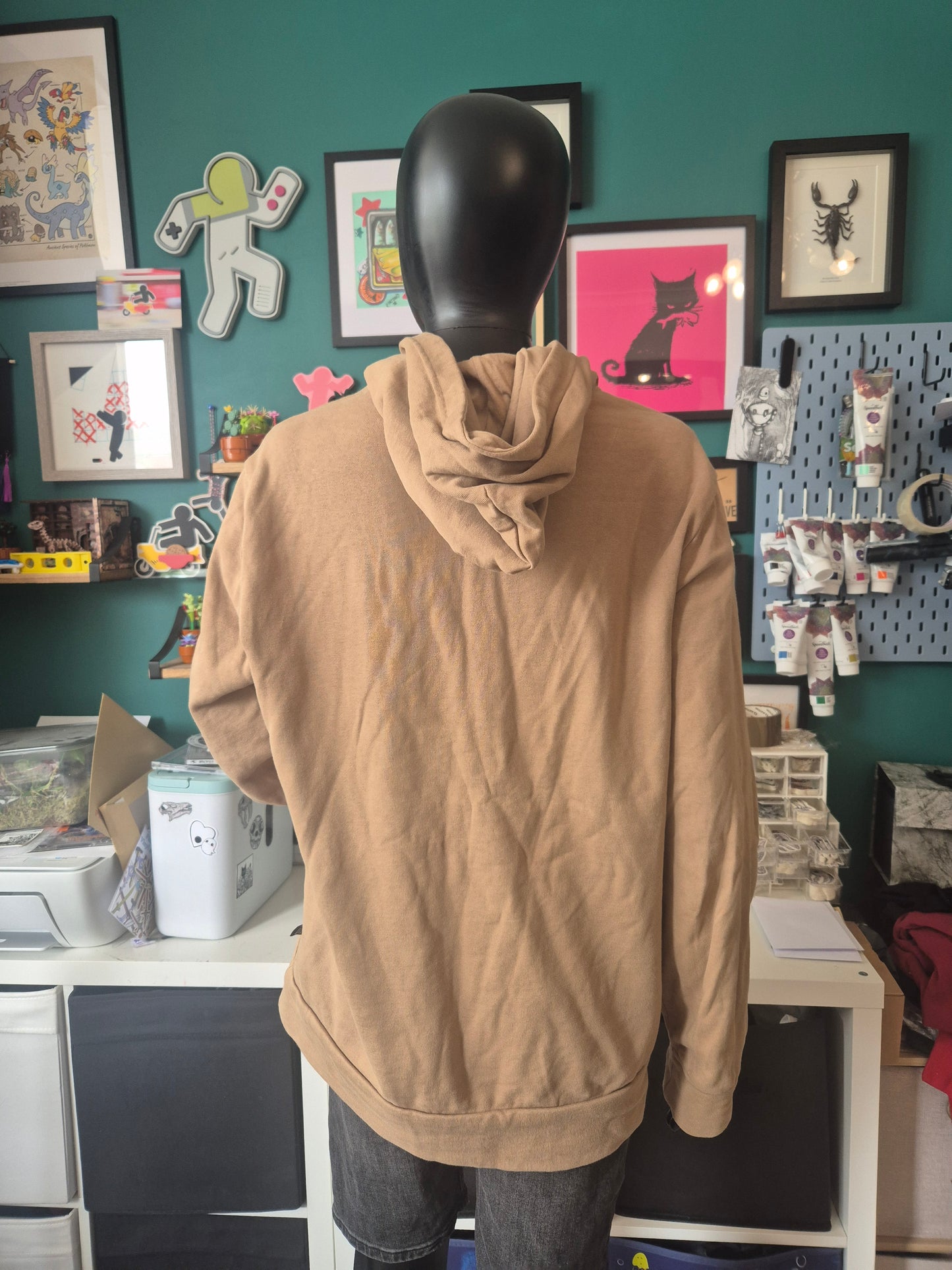 Ash Best- Pangolin and Ant Hoodie (size M) & A4 Print Bundle