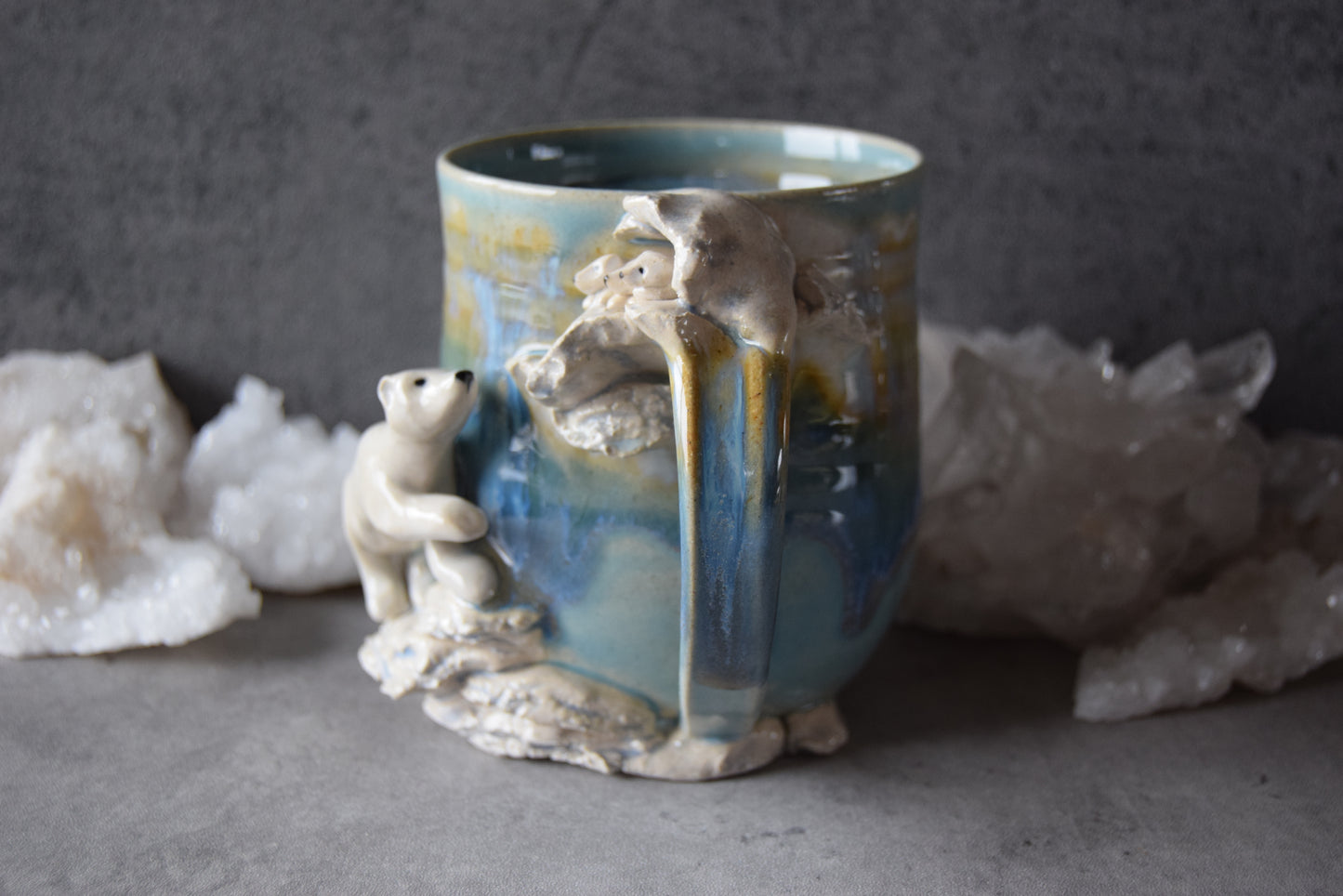 Polar Bear Den Mug (blue)