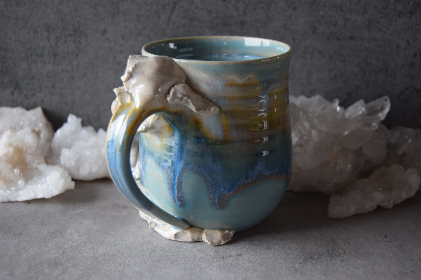 Polar Bear Den Mug (blue)