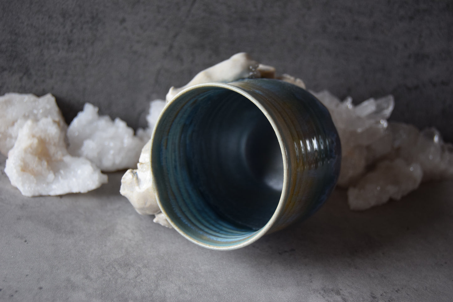 Polar Bear Den Mug (blue)