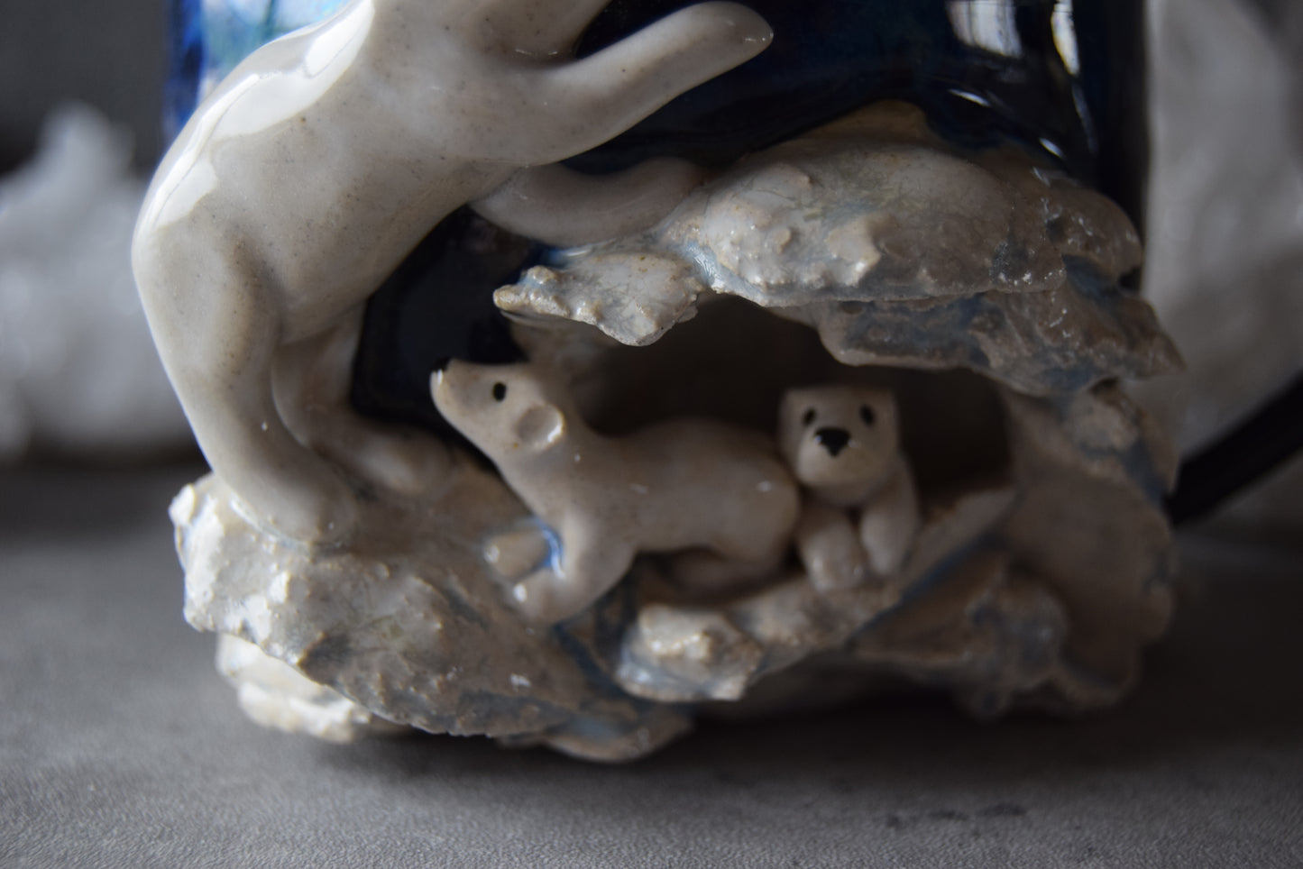 Polar Bear Den Mug (emerge)