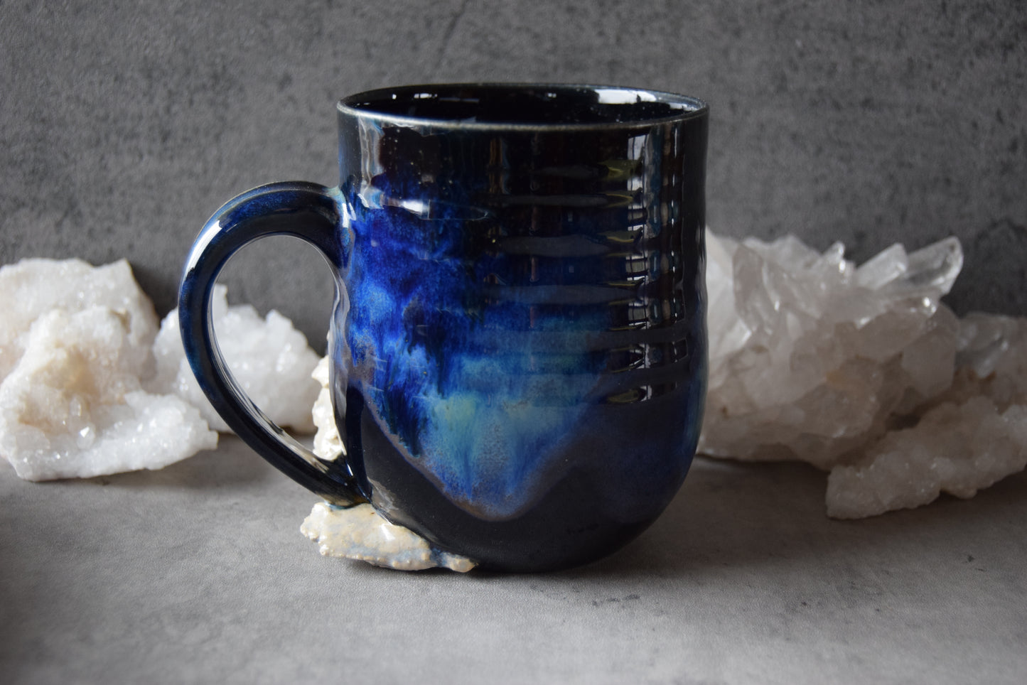 Polar Bear Den Mug (emerge)