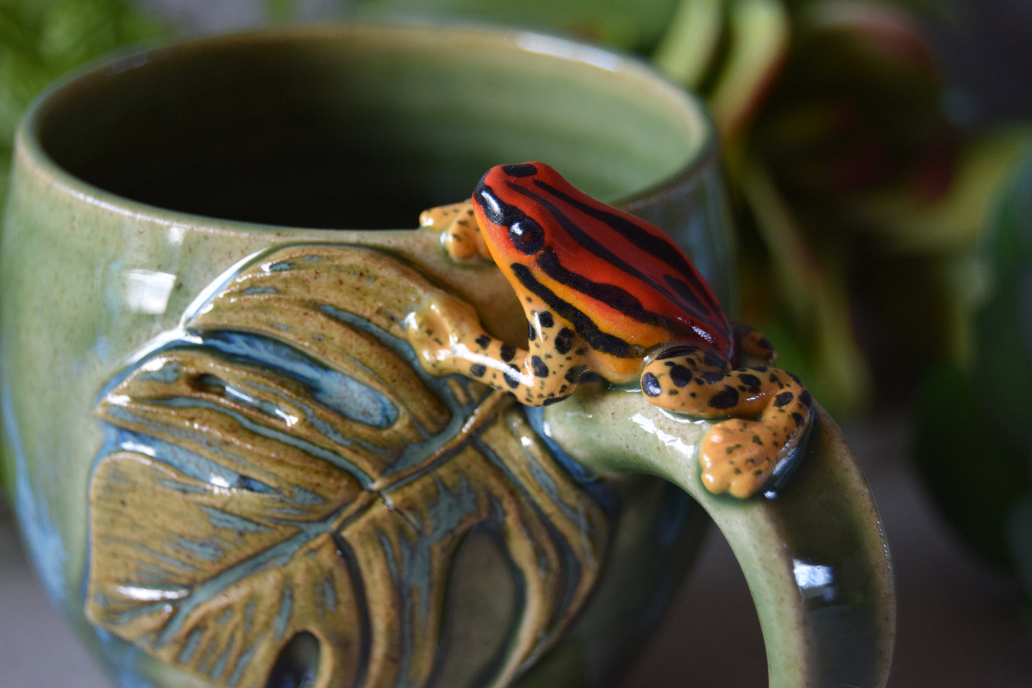 Frogs and Orchids Tea Set