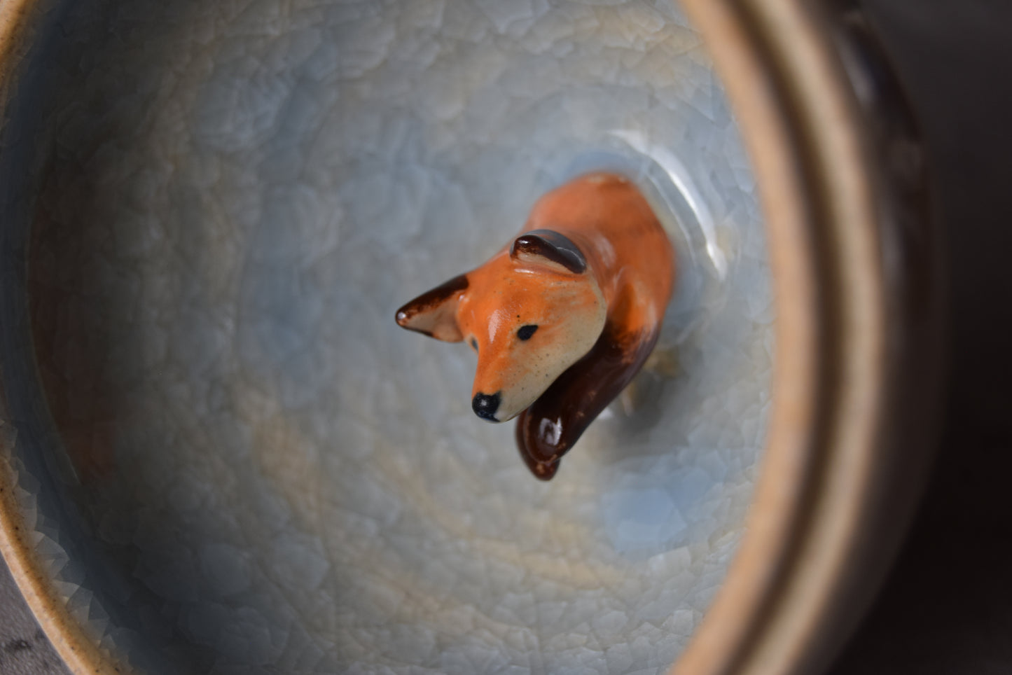 Diving Fox Jar