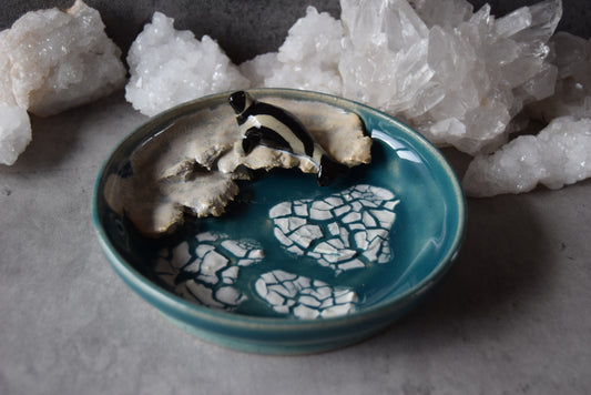 Ribbon Seal Trinket Plate