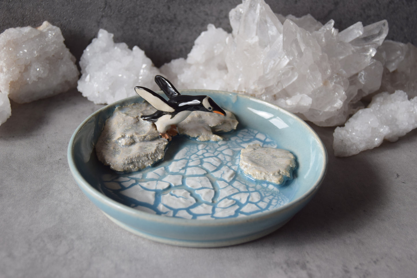 Gentoo Penguin Trinket Plate (light)