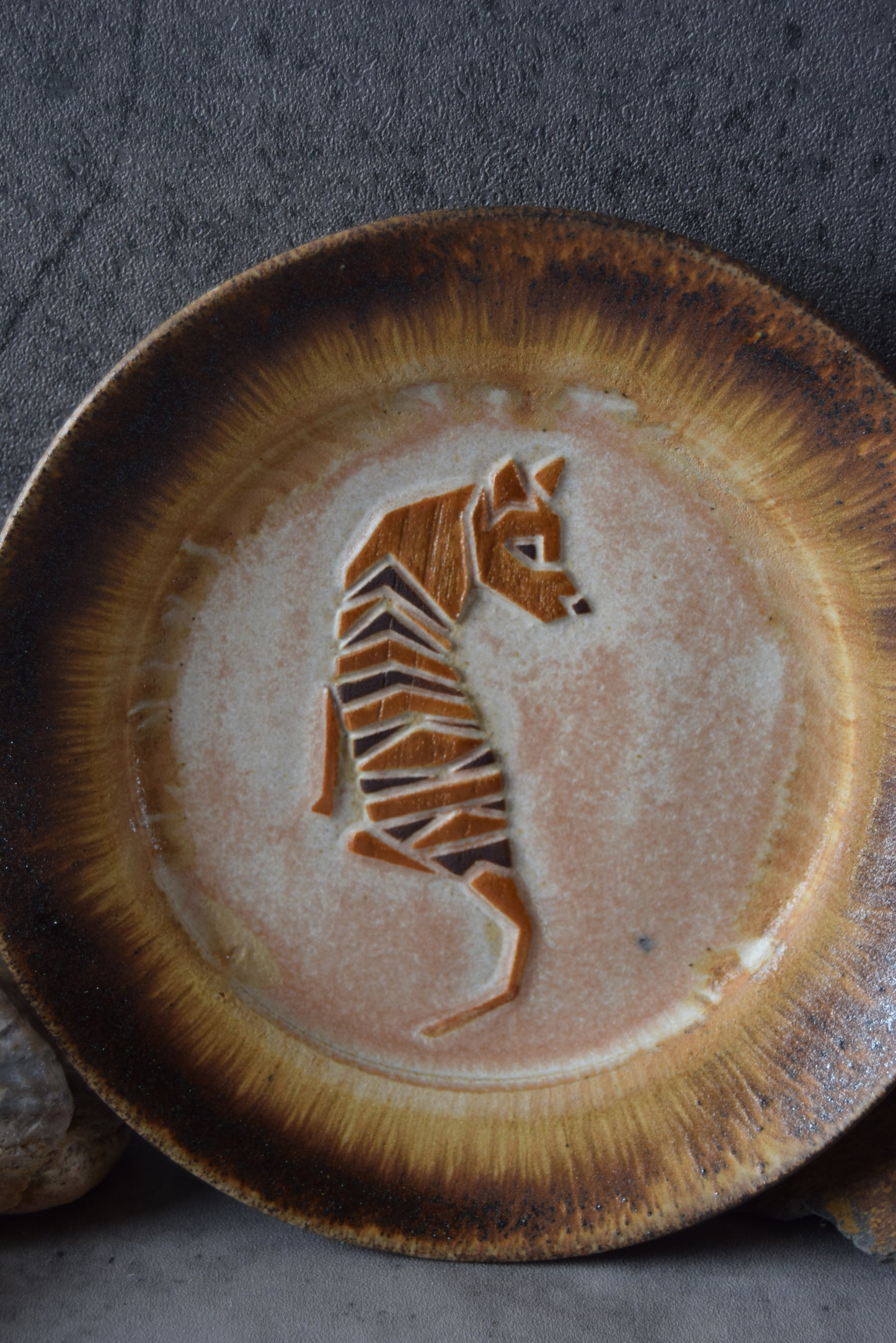 Thylacine Plate