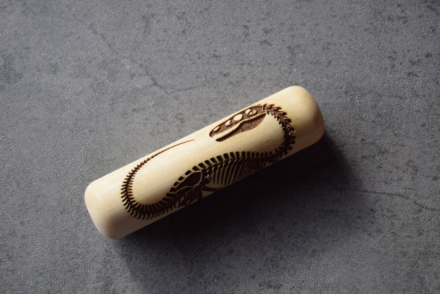 Z*Texture Roller- Deinonychus Fossil